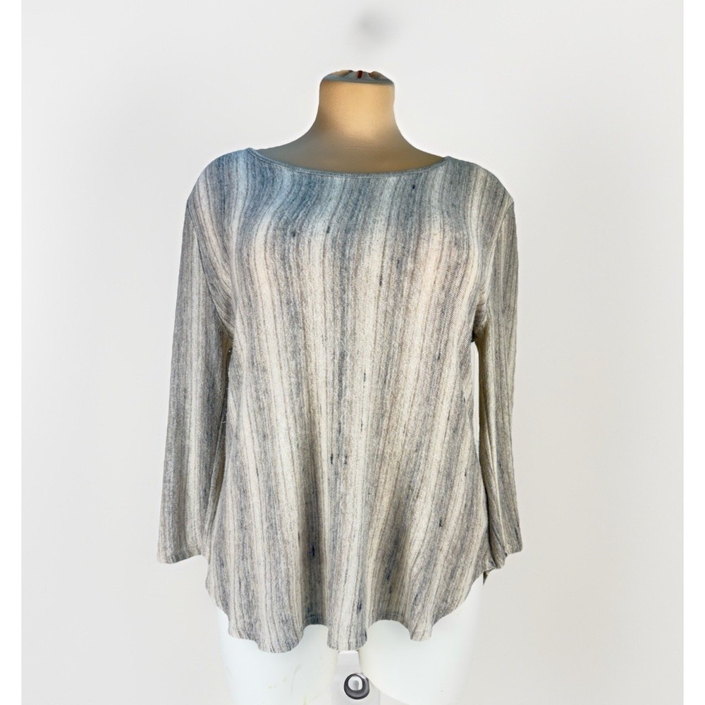 W5 By Anthropology Size Large VERY SOFT Knit Sweater Top With Unique Back‎